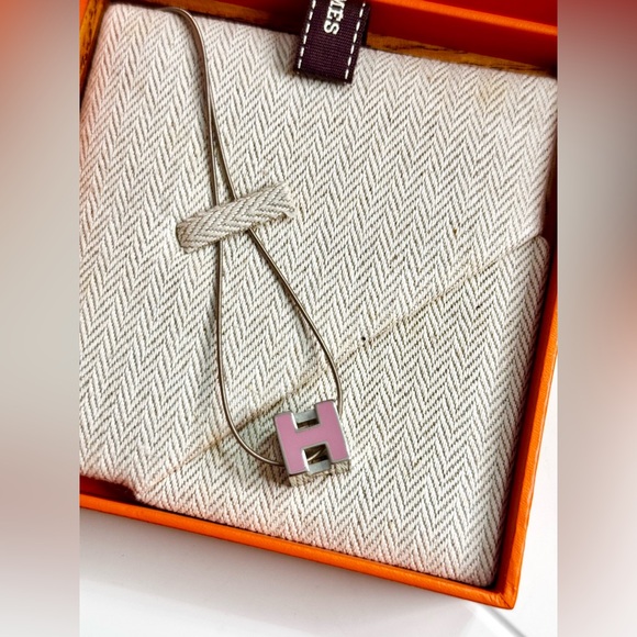 Hermes Pink H Cube Necklace - Picture 5 of 5